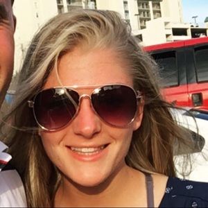 Meet your Posher, Ashley